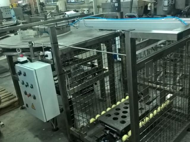 Комплекс загрузки и выгрузки тары из прямоугольных автоклавных корзин (с подвижным дном) в Перми